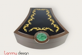 Brown lacquer jewelry box with fan shape